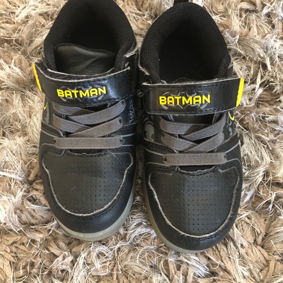 DC Comics Batman Light Up Toddler - Picture 5 of 8